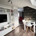 Kwatera prywatna Gemuetliche Dachgeschosswohnung Zur Alleinnutzung Mit Kl Kueche & Bad