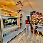 Gemuetliche Dachgeschosswohnung Zur Alleinnutzung Mit Kl Kueche & Bad Kwatera prywatna