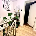 Kwatera prywatna Gemuetliche Dachgeschosswohnung Zur Alleinnutzung Mit Kl Kueche & Bad *