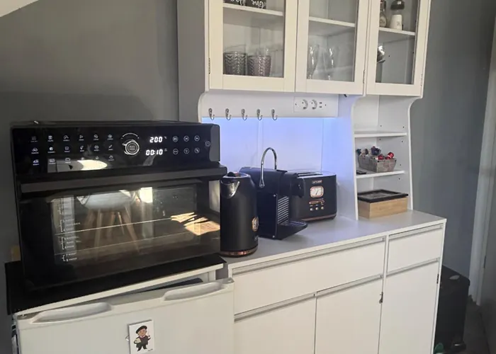 Gemuetliche Dachgeschosswohnung Zur Alleinnutzung Mit Kl Kueche & Bad 拜罗伊特